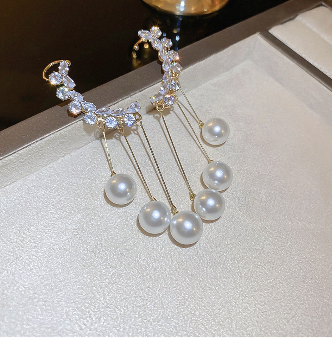 Celestial Pearls Ear Cuff