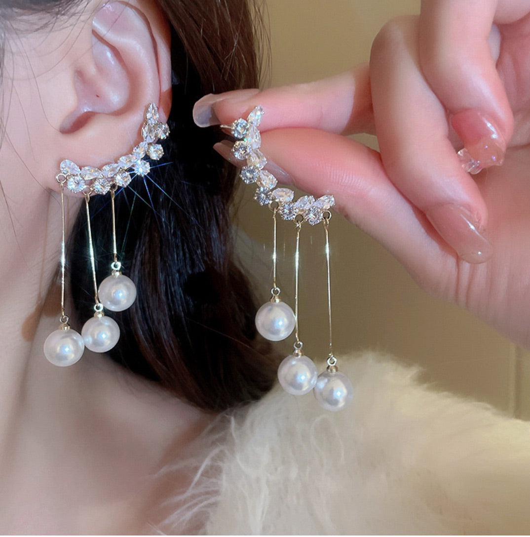 Celestial Pearls Ear Cuff